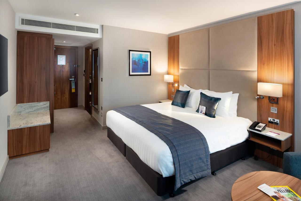 Hotel Crowne Plaza London Heathrow T4 By Ihg Hillingdon Exterior foto